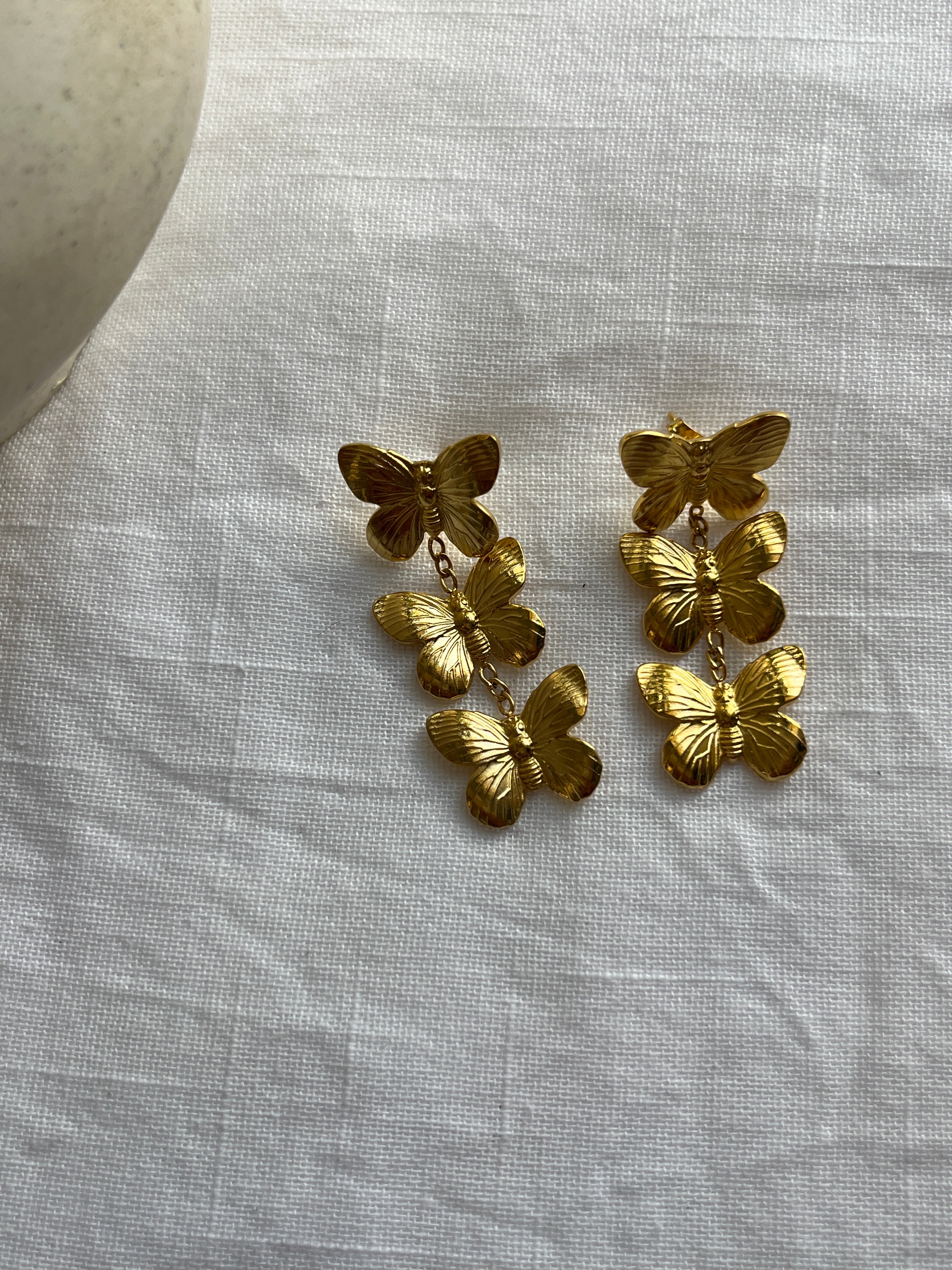 Mariposa drop earrings
